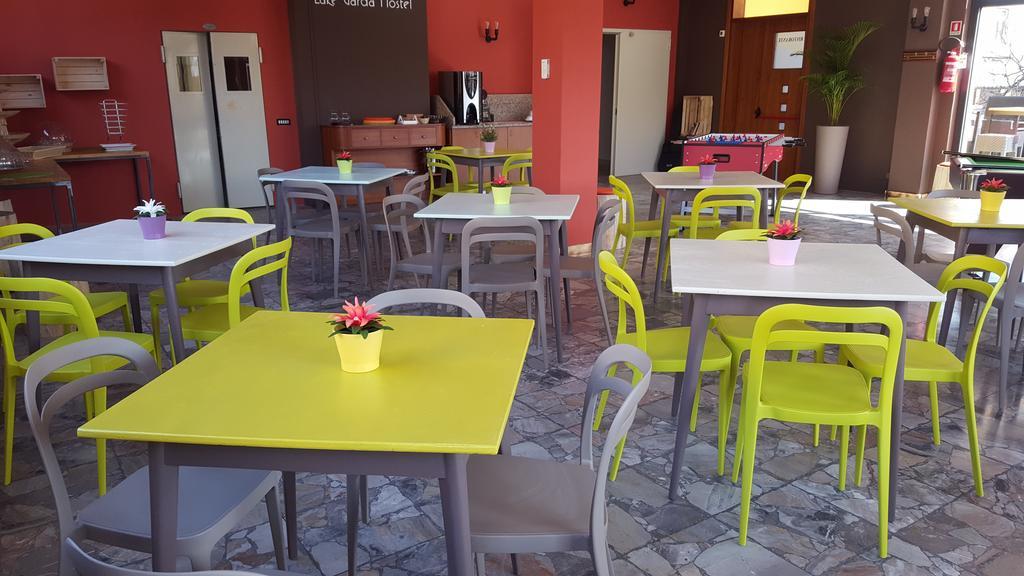 Lake Garda Hostel Сало Экстерьер фото