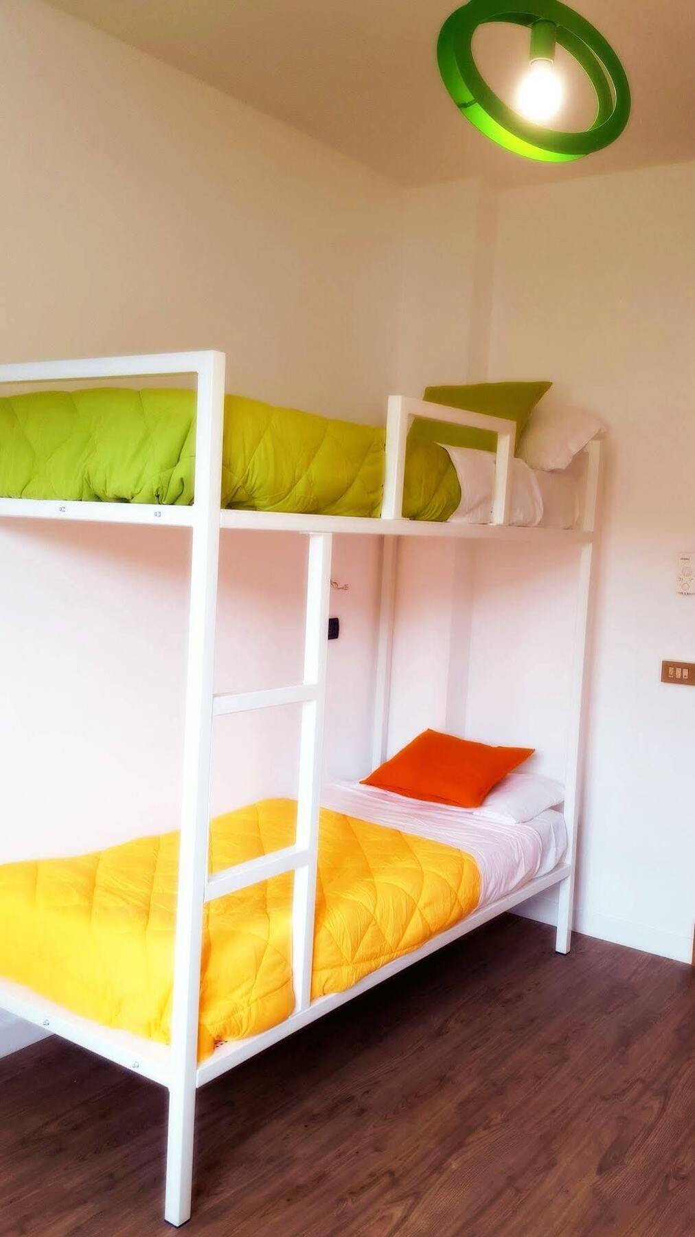 Lake Garda Hostel Сало Экстерьер фото